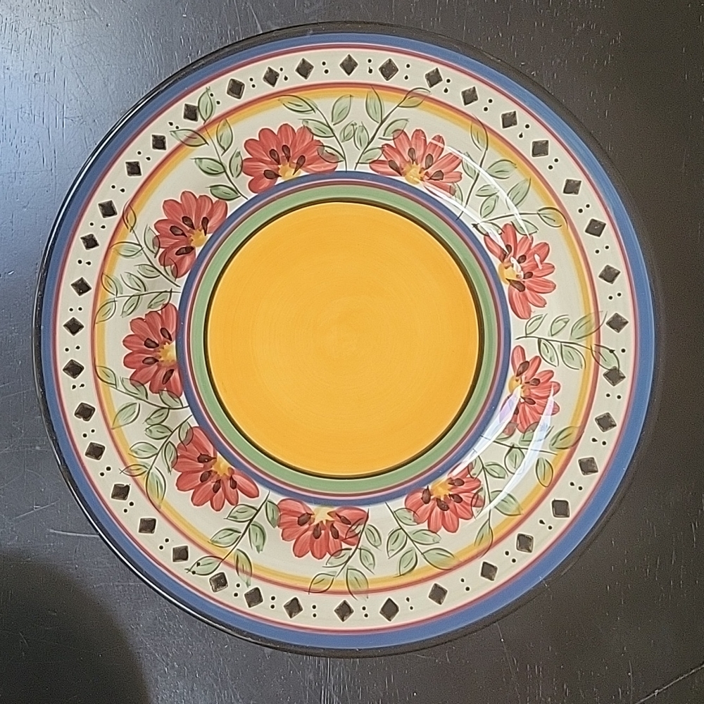 Pier 1 Alexandria 8" Salad Plates